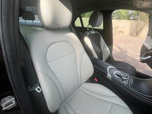 Used 2017 Mercedes-Benz C 300 Sedan image 5