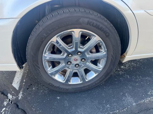 Used 2009 Cadillac DTS image 11