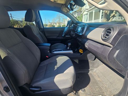 Used 2019 Toyota Tacoma SR5 image 13