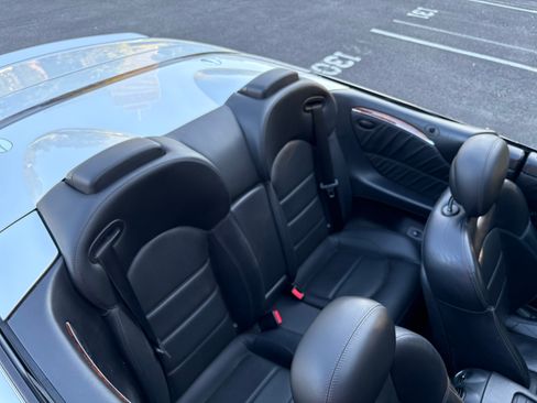 Used 2007 Mercedes-Benz CLK 63 AMG Cabriolet image 12