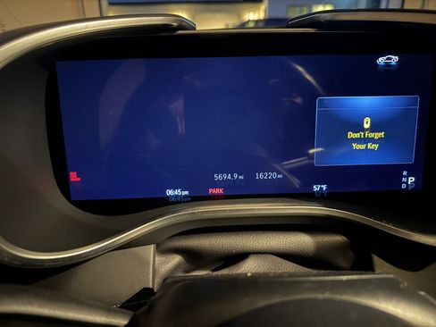 Used 2022 Mercedes-Benz SL 63 AMG 4MATIC image 3