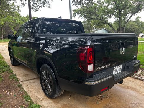 Used 2019 Honda Ridgeline Sport image 4