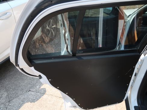 Used 2008 Ford Crown Victoria Police Interceptor image 15