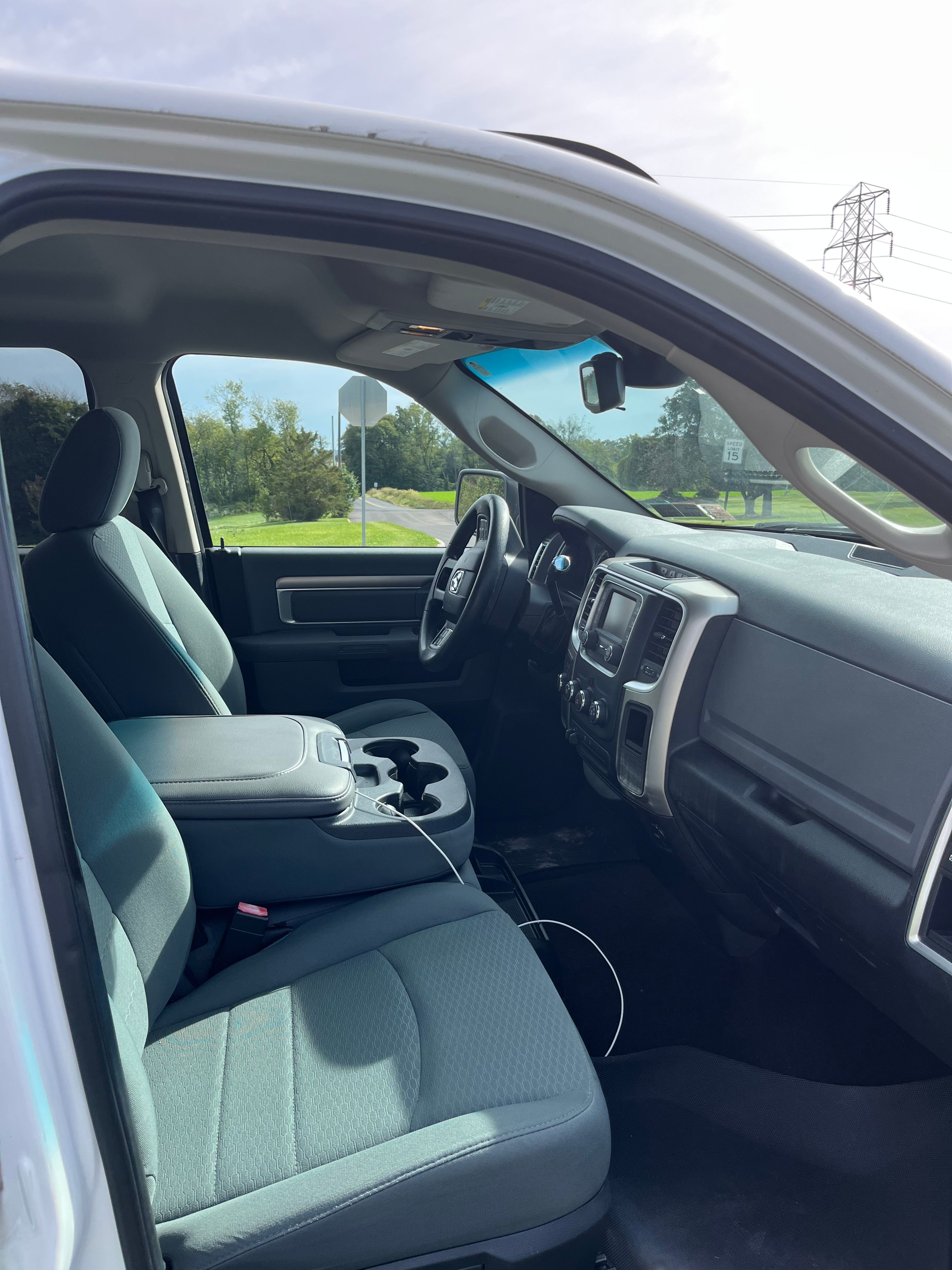Used 2014 RAM 2500 SLT AWD/4WD image 2