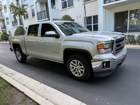 Used 2014 GMC Sierra 1500 SLE w/ SLE Value Package RWD image 9