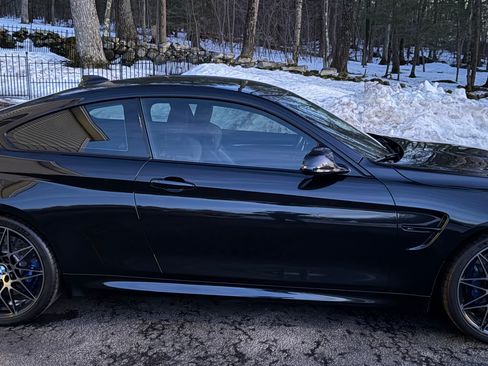 Used 2018 BMW M4 Coupe w/ Competition Package image 4