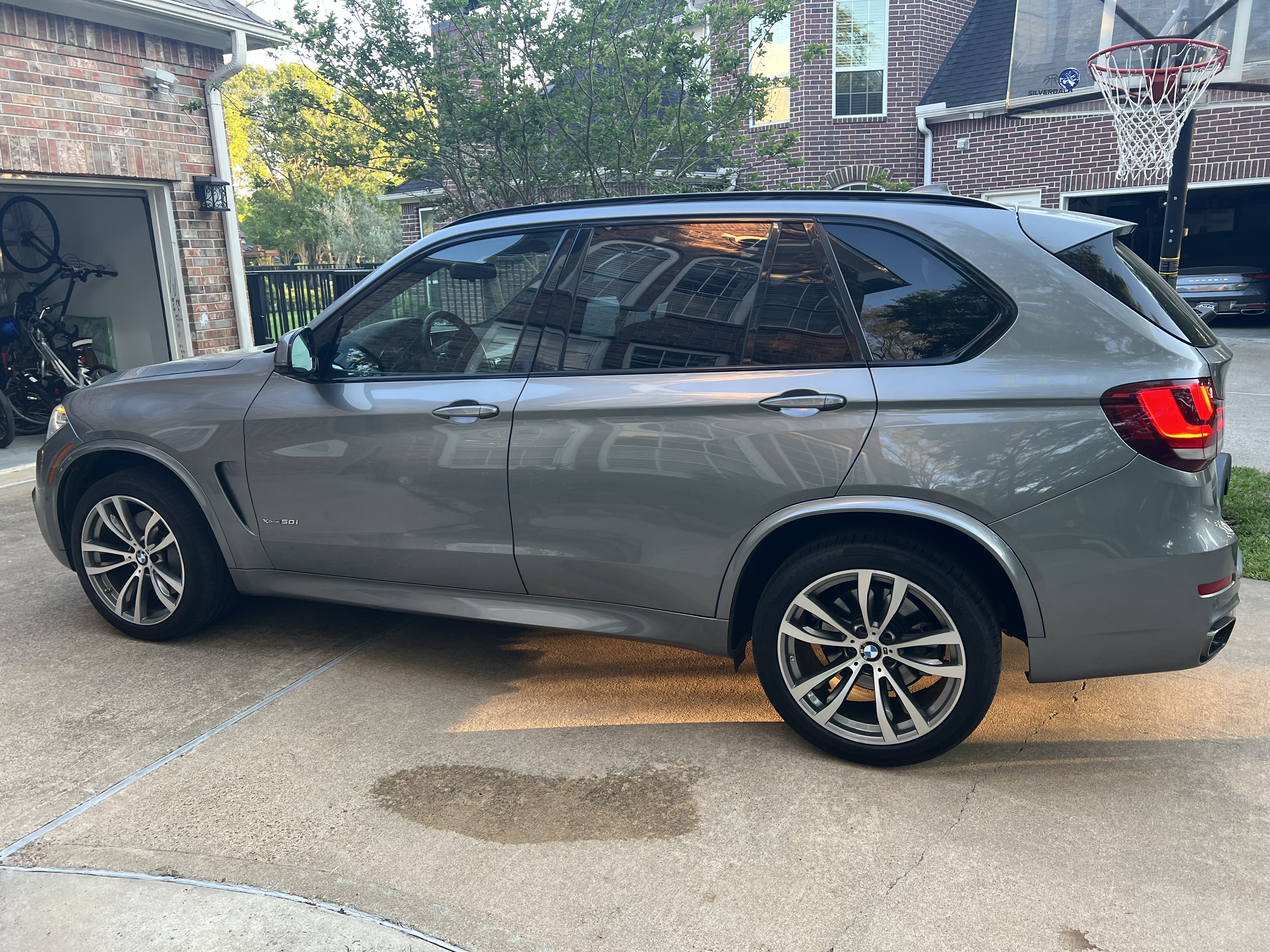 Used 2018 BMW X5 xDrive50i w/ M Sport Package AWD/4WD image 6