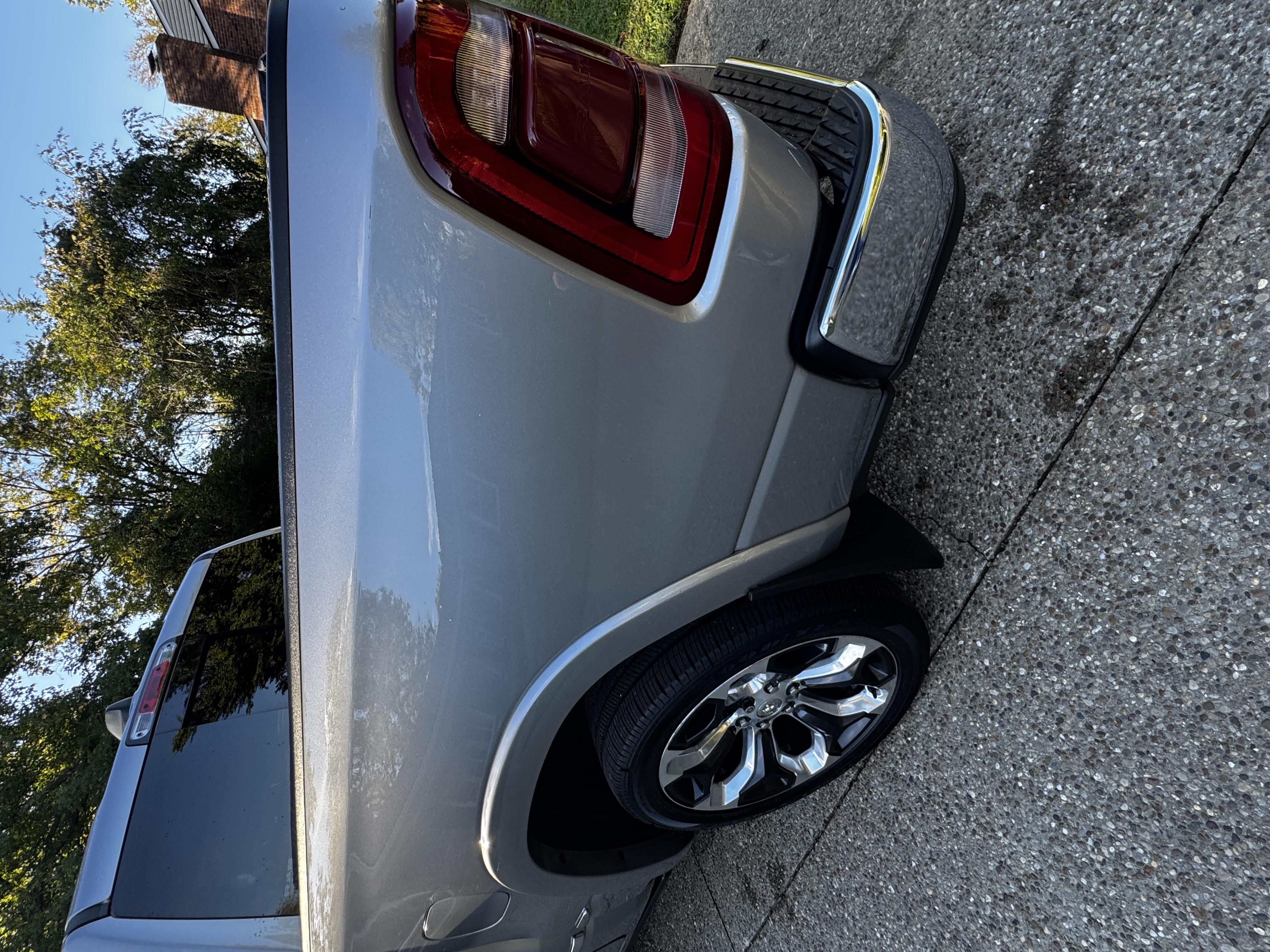 Used 2020 RAM 1500 Limited AWD/4WD image 6