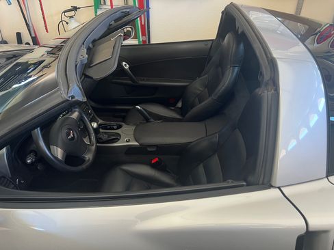 Used 2007 Chevrolet Corvette Coupe image 10