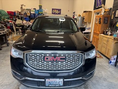Used 2018 GMC Acadia Denali w/ Technology Package image 10