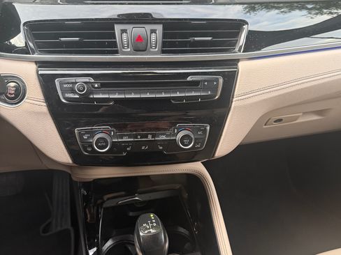 Used 2018 BMW X2 sDrive28i w/ Convenience Package FWD image 13