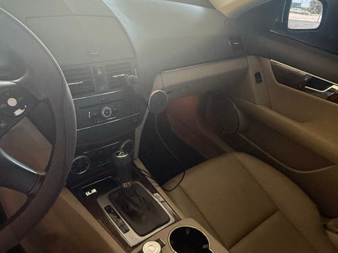 Used 2009 Mercedes-Benz C 350 Sport image 15