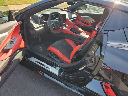 Used 2022 Chevrolet Corvette Stingray Preferred Cpe w/ Z51 Performance Package image 5