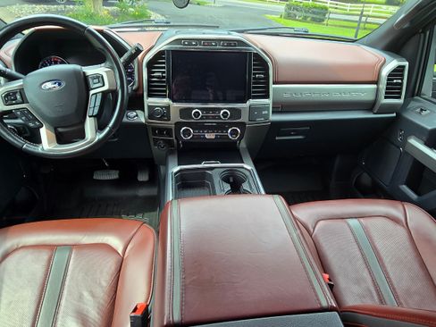 Used 2022 Ford F450 Platinum w/ FX4 Off-Road Package image 13