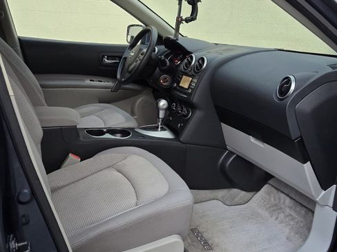 Used 2013 Nissan Rogue SV image 10