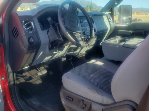 Used 2014 Ford F350 XLT w/ XLT Interior Package image 2