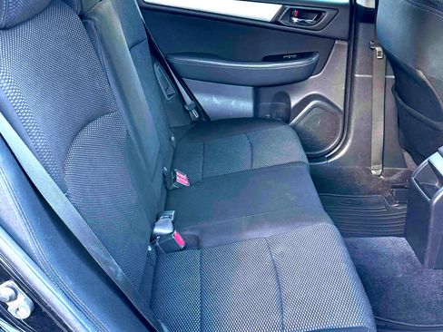 Used 2015 Subaru Outback 2.5i Premium image 9