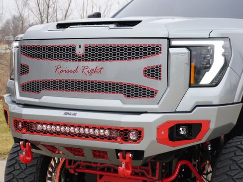 Used 2024 GMC Sierra 2500 AT4 w/ AT4 Premium Plus Package image 17