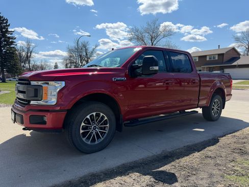 Used 2020 Ford F150 XLT w/ Equipment Group 302A Luxury AWD/4WD image 4
