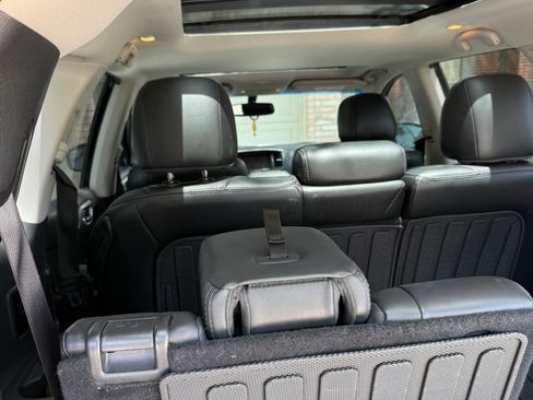 Used 2016 Nissan Pathfinder SL w/ SL Premium Package FWD image 10
