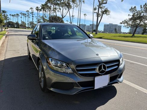 Used 2018 Mercedes-Benz C 300 Sedan image 1