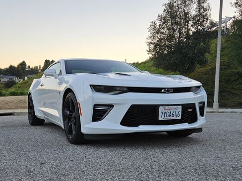 Used 2017 Chevrolet Camaro SS image 1