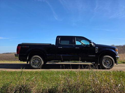 Used 2022 Ford F350 XLT w/ XLT Premium Package image 6