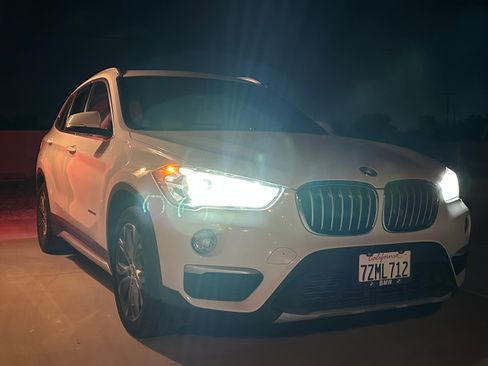 Used 2017 BMW X1 xDrive28i image 13