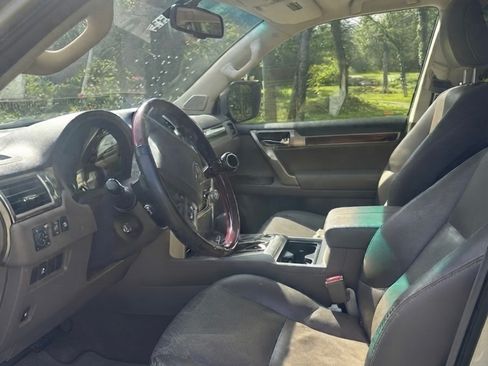 Used 2011 Lexus GX 460 w/ Comfort Plus Pkg AWD/4WD image 8