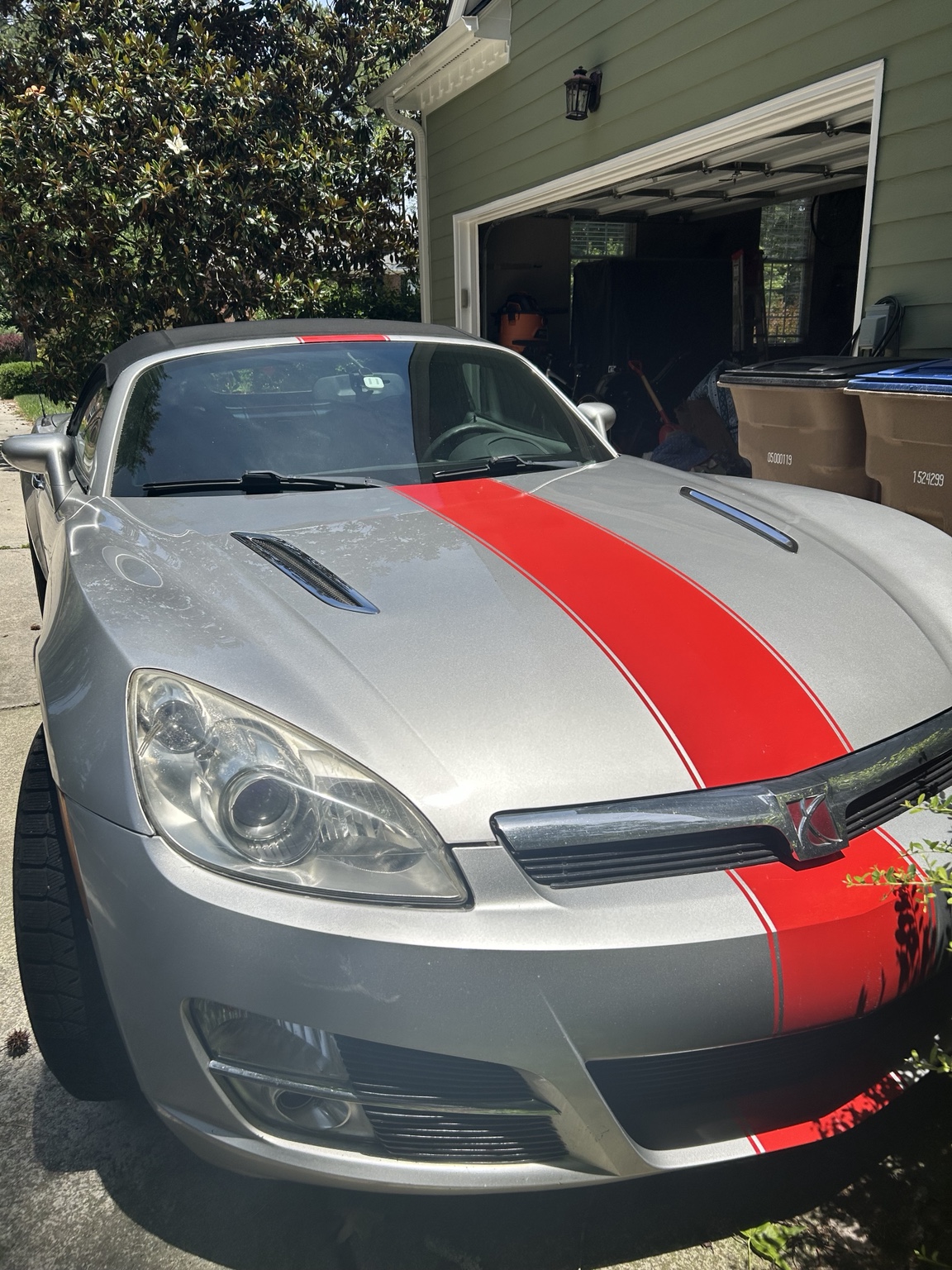 Used 2007 Saturn Sky RWD image 2