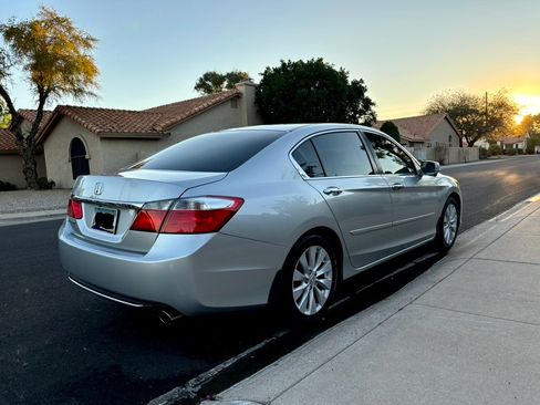 Used 2015 Honda Accord EX image 4