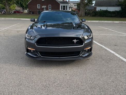 Used 2016 Ford Mustang GT Premium w/ Equipment Group 401A RWD image 10