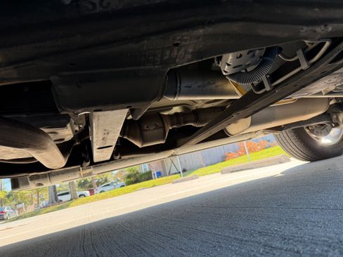 Used 2016 Chevrolet Tahoe LS w/ Enhanced Driver Alert Package image 17