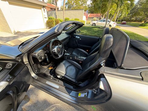 Used 2011 Porsche 911 Carrera image 6