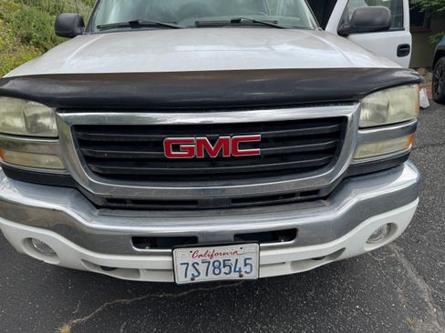Used 2004 GMC Sierra 2500 SLE RWD image 12