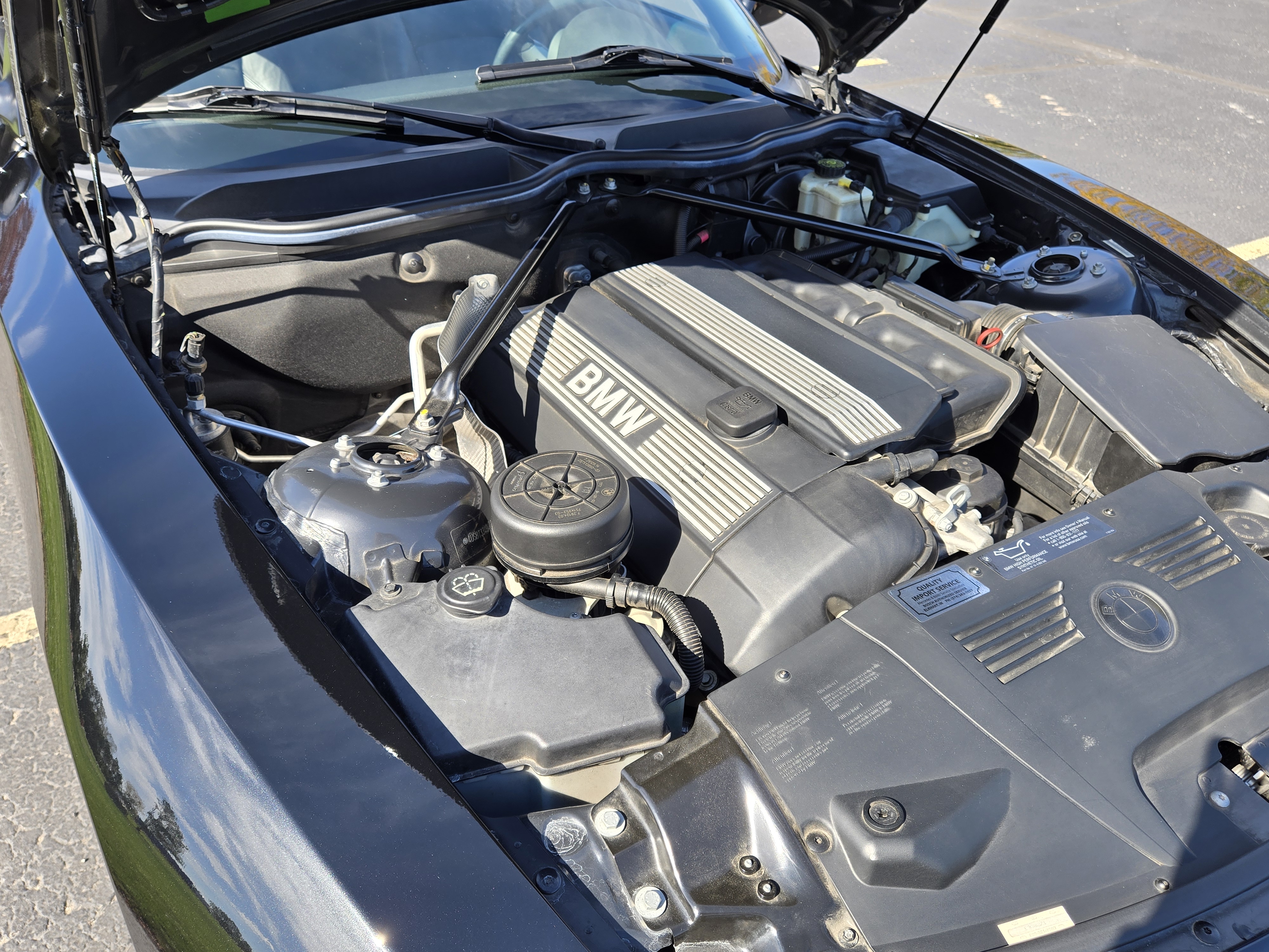 Used 2004 BMW Z4 2.5i RWD image 15