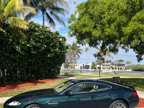 Used 2012 Jaguar XK Coupe RWD image 8