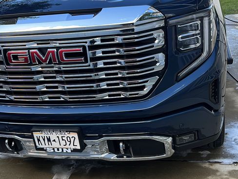 Used 2022 GMC Sierra 1500 Denali w/ Denali Reserve Package image 12
