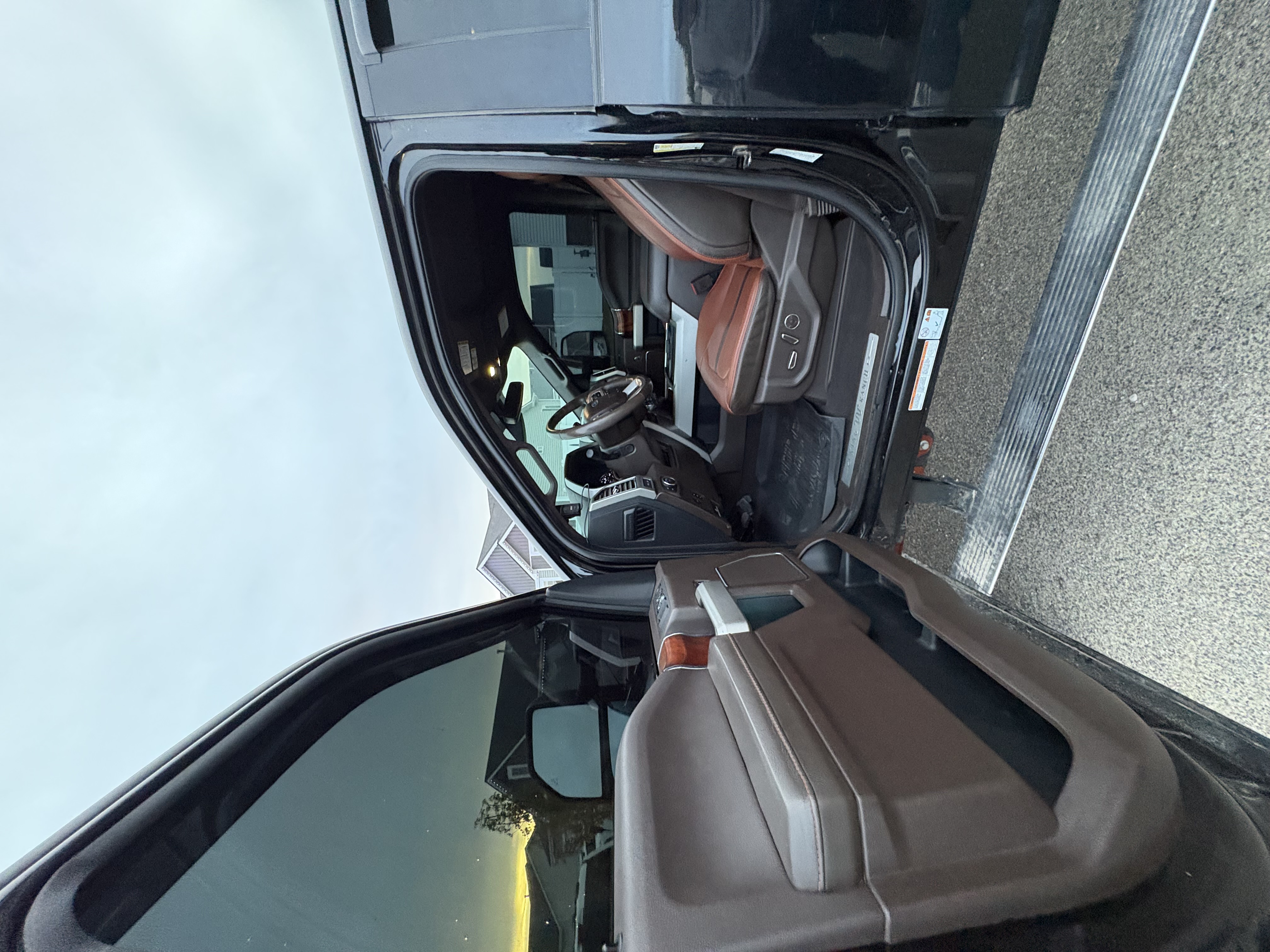 Used 2019 Ford F450 King Ranch w/ King Ranch Ultimate Package AWD/4WD image 8