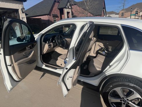 Used 2018 Mercedes-Benz GLC 300 image 8