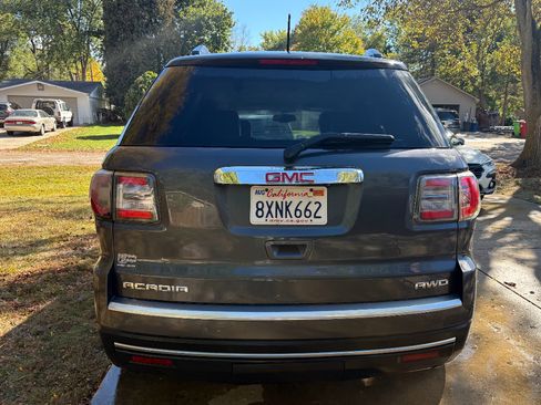 Used 2013 GMC Acadia SLT image 13