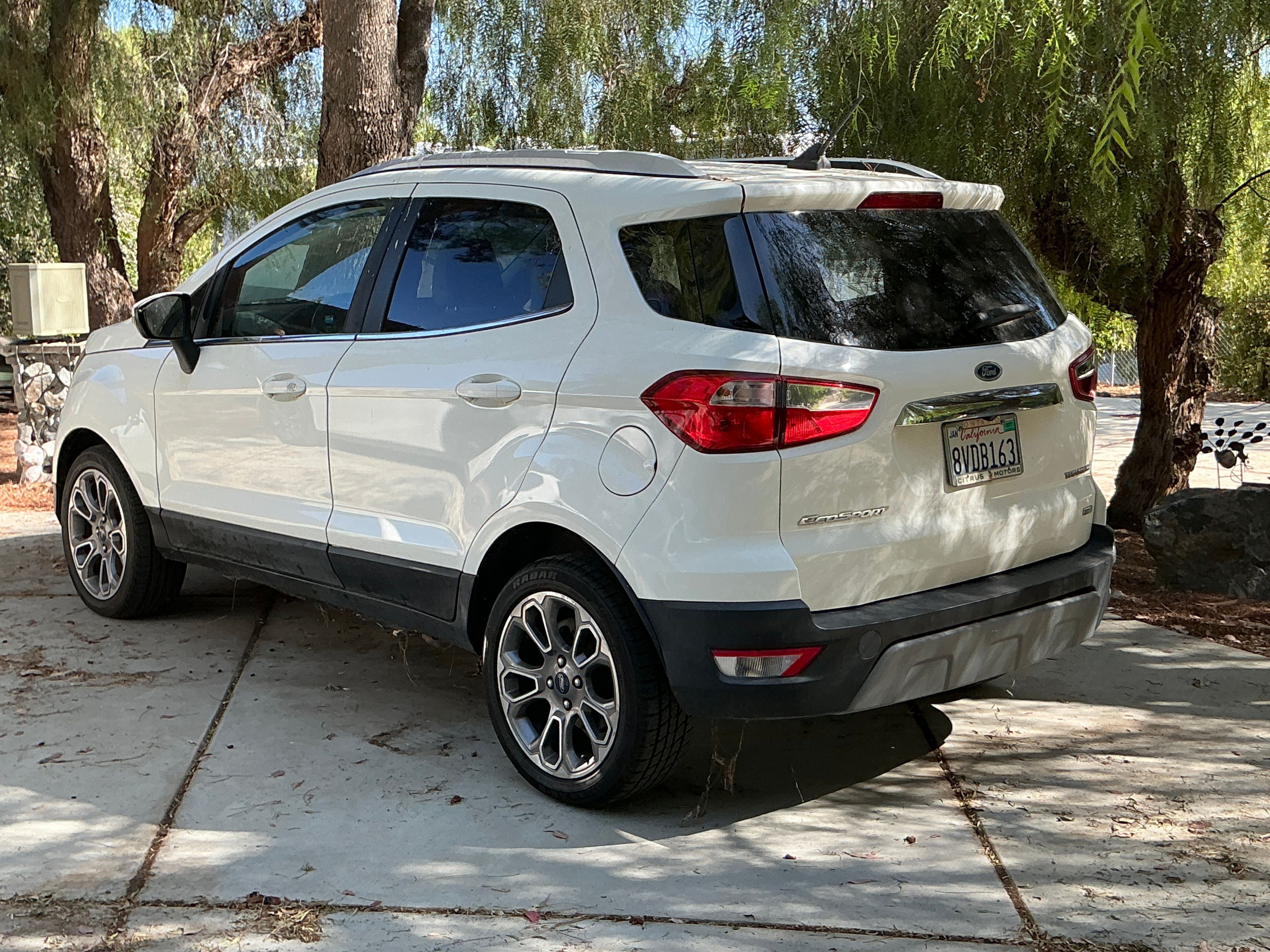 Used 2019 Ford EcoSport Titanium FWD image 1