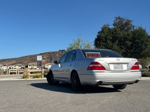 Used 2004 Lexus LS 430 image 2