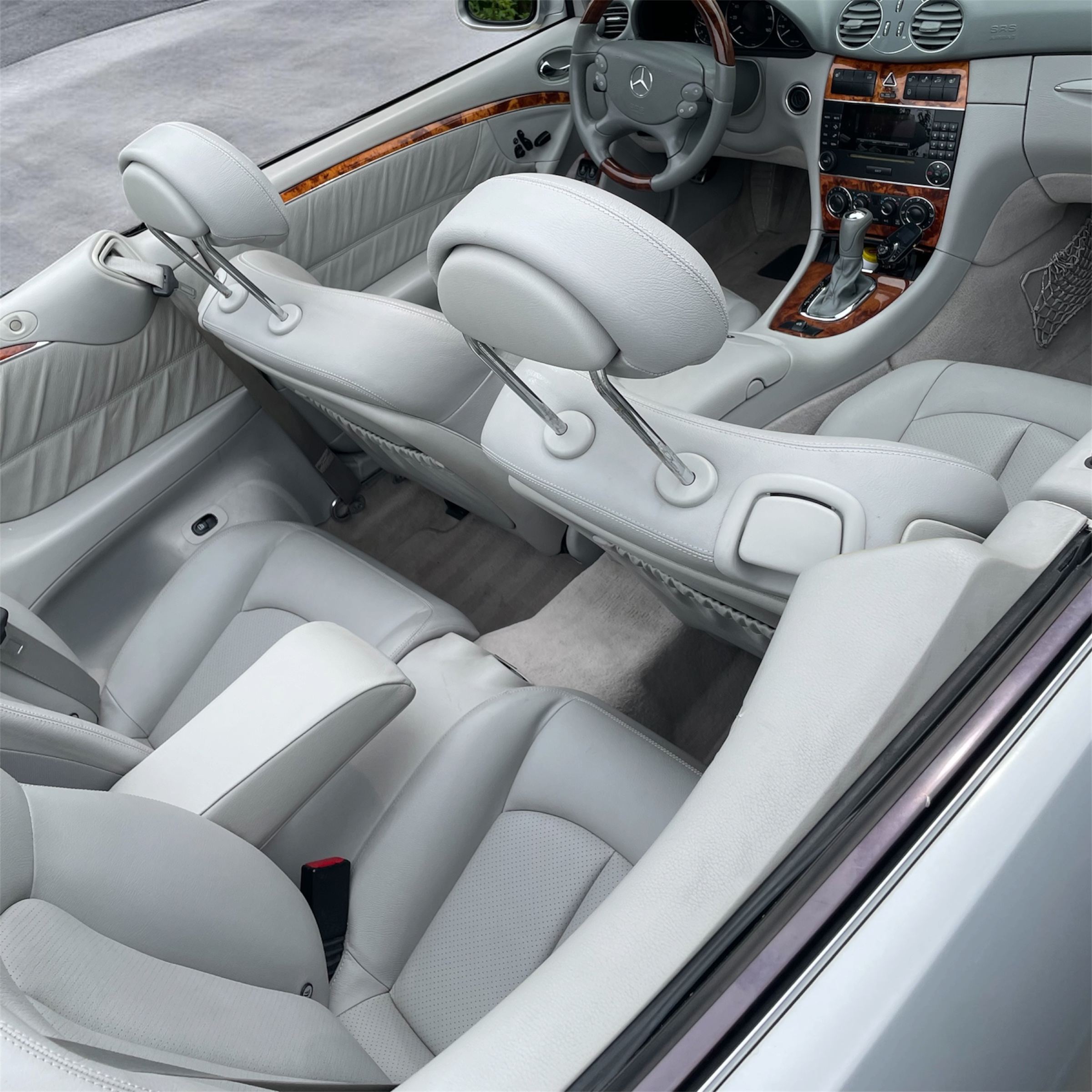 Used 2005 Mercedes-Benz CLK 320 Cabriolet image 11