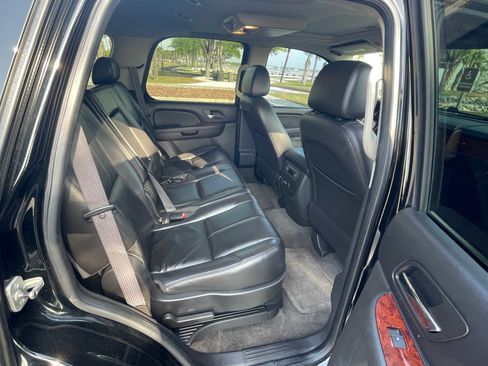 Used 2010 Chevrolet Tahoe 2WD Hybrid image 11
