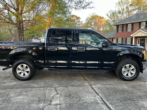 Used 2018 Ford F150 XLT w/ Equipment Group 301A Mid image 2