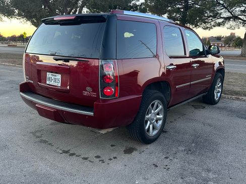 Used 2009 GMC Yukon Denali image 5