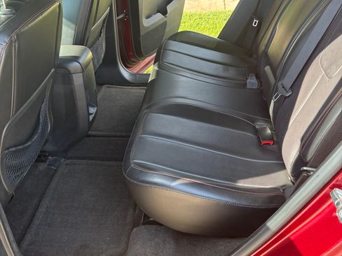 Used 2011 Chevrolet Equinox LT w/ Chrome Appearance Package image 8