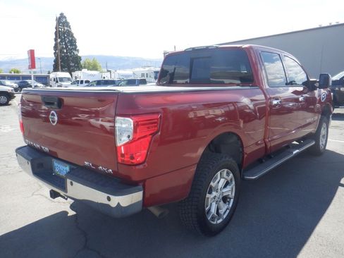 Used 2016 Nissan Titan SL AWD/4WD image 16
