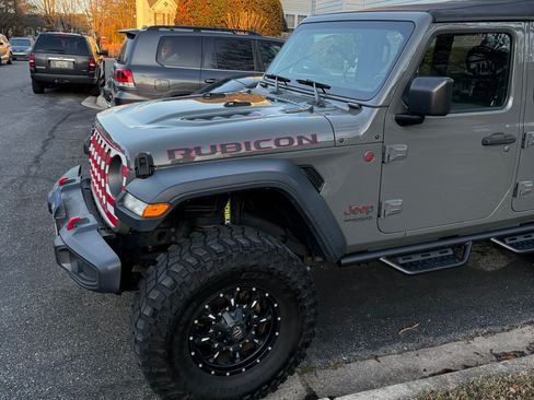 Used 2021 Jeep Wrangler Unlimited Rubicon w/ Safety Group image 4